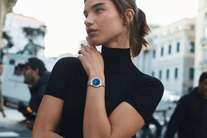 款女装腕表系列全新设计让人眼前一亮新表 只要3万起高端腕表品牌推出新(图8)