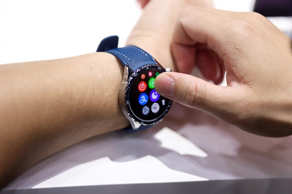 PO Watch X2首发体验探索高端智能腕表的无限可能OP(图4)